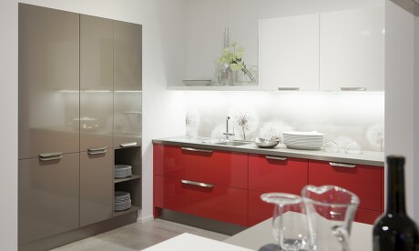 Das Bild vergrößert sich bei Drauf-Klick! Das Bild vergrößert sich bei Drauf-Klick!