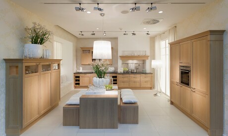 Klick aufs Küchenmotiv vergrößert, sodass Sie alle Küchendetails sehen können! Klick aufs Küchenmotiv vergrößert, sodass Sie alle Küchendetails sehen können!