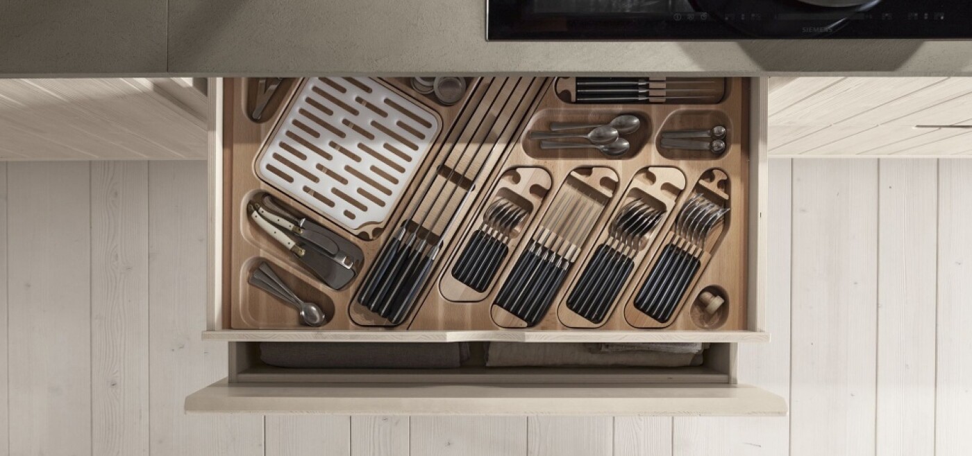 Wer hat nicht davon geträumt: Schubladeneinsätze, die das Herz höher schlagen lassen. Wer hat nicht davon geträumt: Schubladeneinsätze, die das Herz höher schlagen lassen.