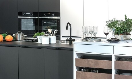 Mattlack macht sich auch in modernen Küchen gut. Mattlack macht sich auch in modernen Küchen gut.